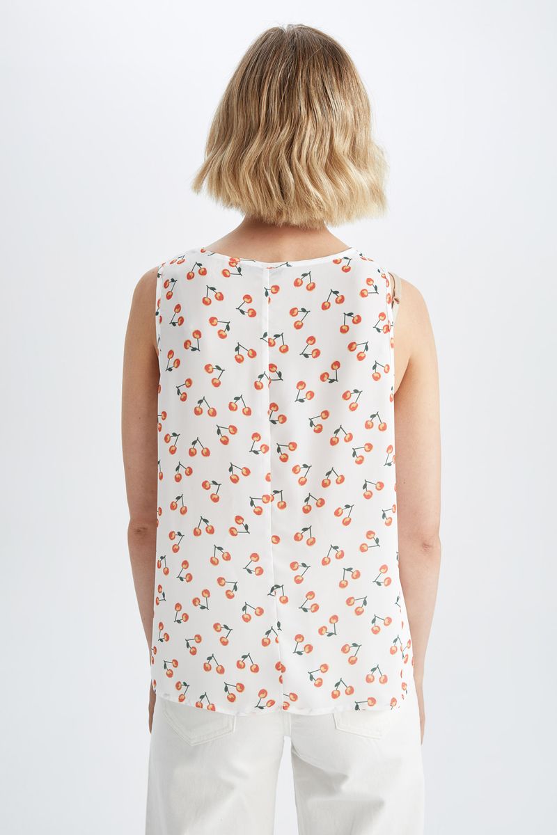 Woman Casual Regular Fit Woven Sleeveless Blouse - White