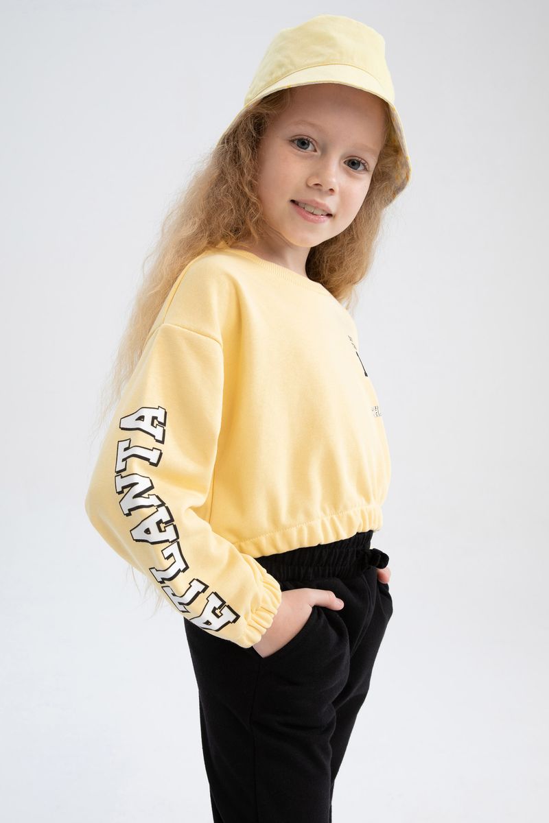 Girl Knitted Regular Fit Crew Neck Sweat Shirt - Beige