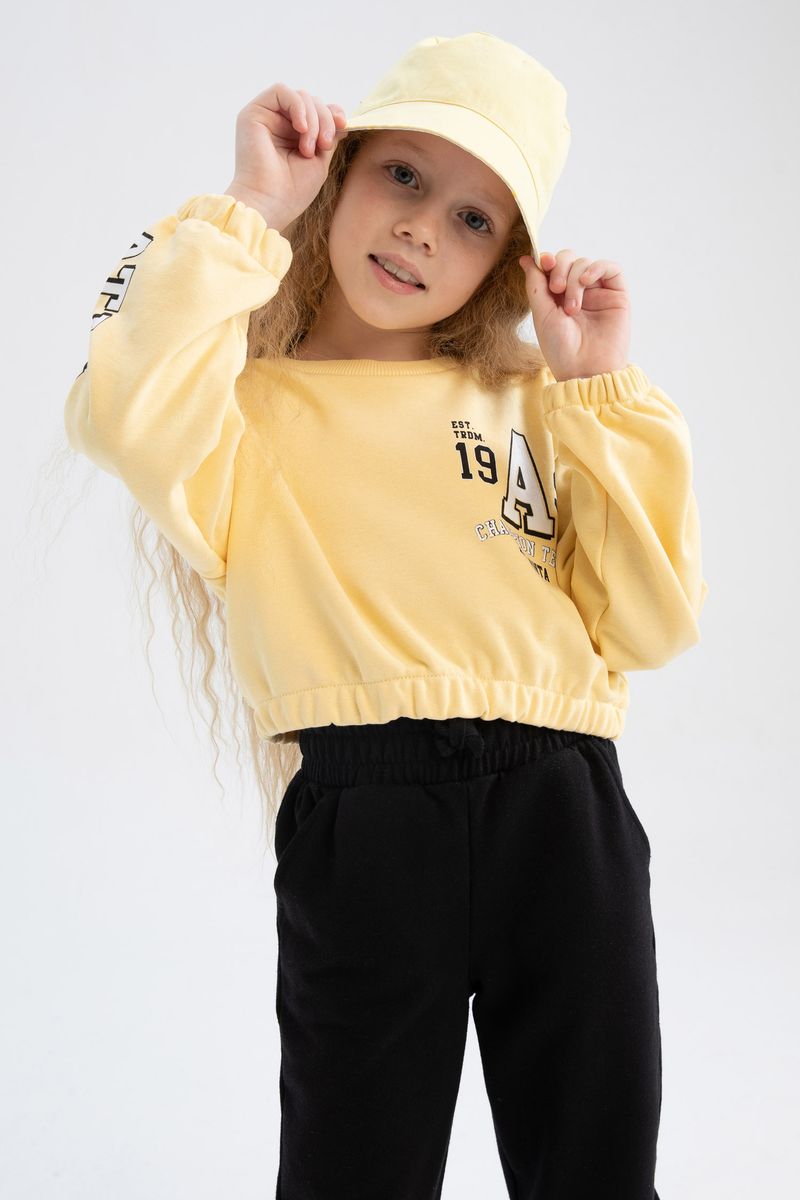 Girl Knitted Regular Fit Crew Neck Sweat Shirt - Beige