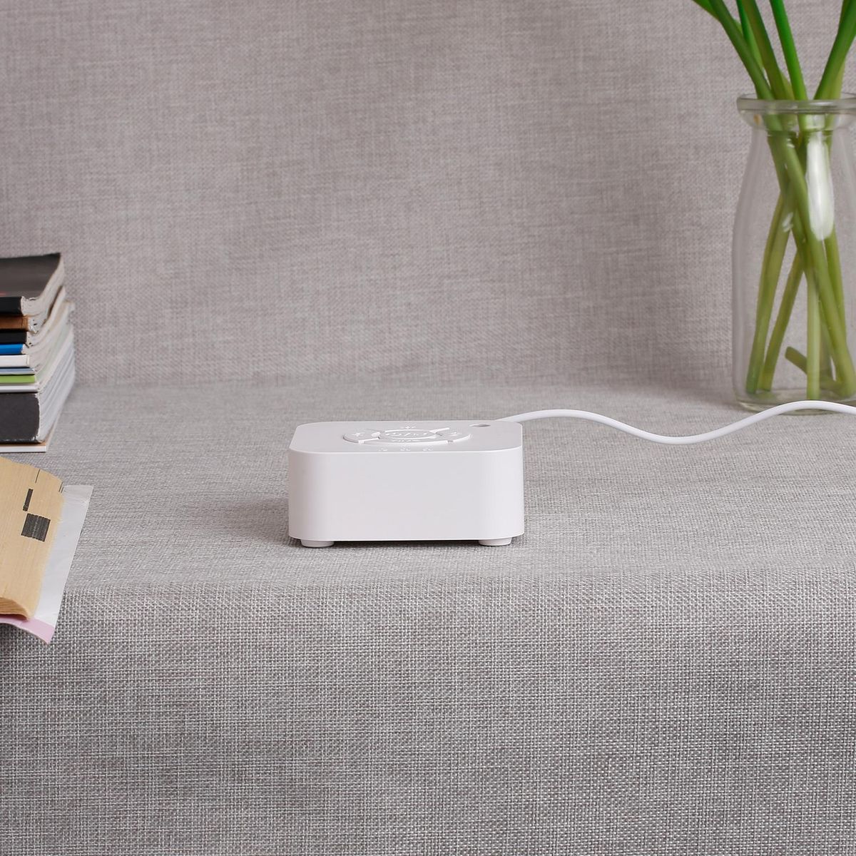 Portable 9 Sound Light Sleep Machine White Noise Machine Travel Sound Machine for Sleeping Baby Adult Home Office Travel