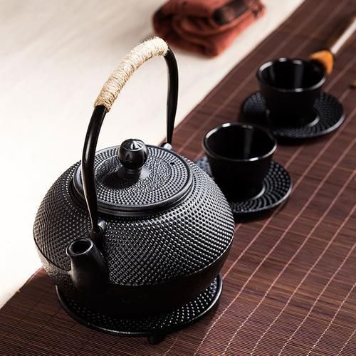 Cast Iron Tea Pot Set Japanese TeaPot Tetsubin Kettle With Metal Net Filter 600ml Peony Kung Fu Tea Infusers