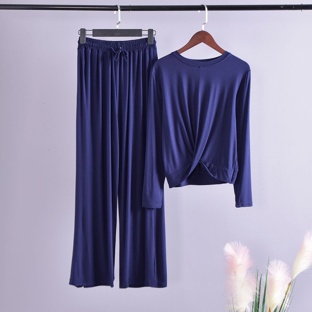 2019 New WOMEN SUITS Female Modal Round Neck Long-sleeved Two-piece SET Wide Leg Pants Casual Suit Yogaclothing 2 Pieces Set（#pink Purple）