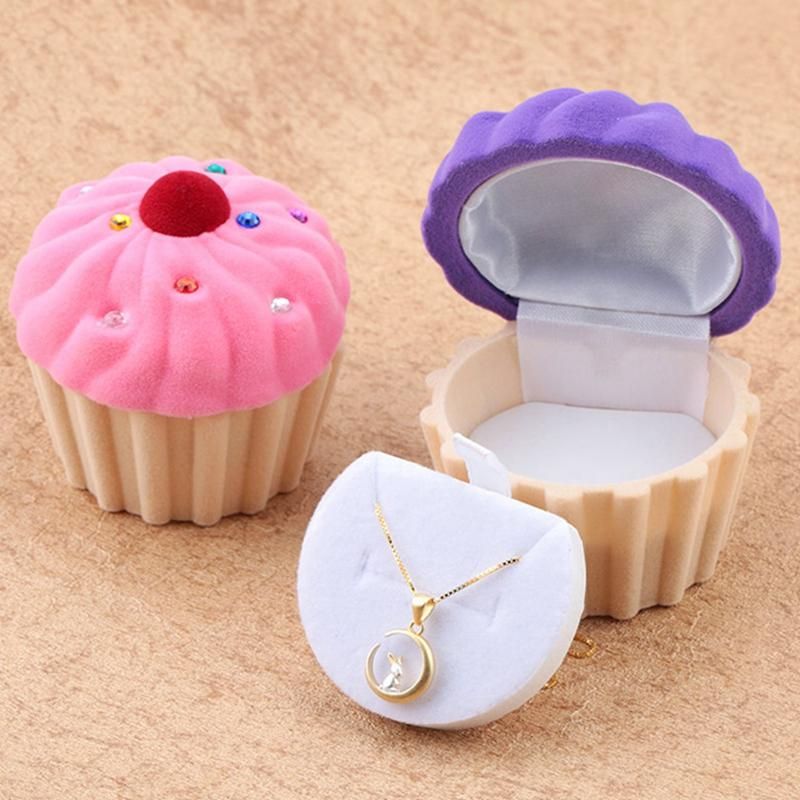 Lovely Cake Gift Box Jewelry Box Case Velvet Wedding Ring Bo
