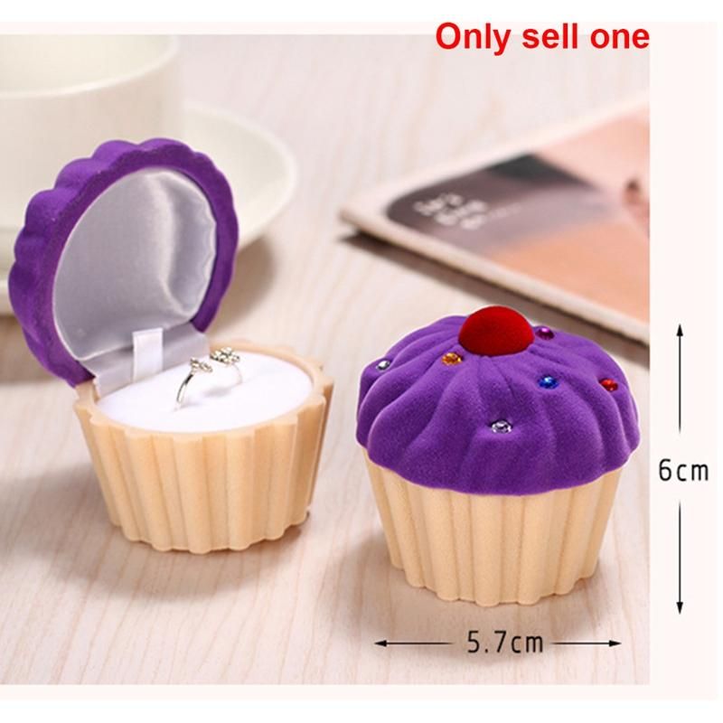 Lovely Cake Gift Box Jewelry Box Case Velvet Wedding Ring Bo