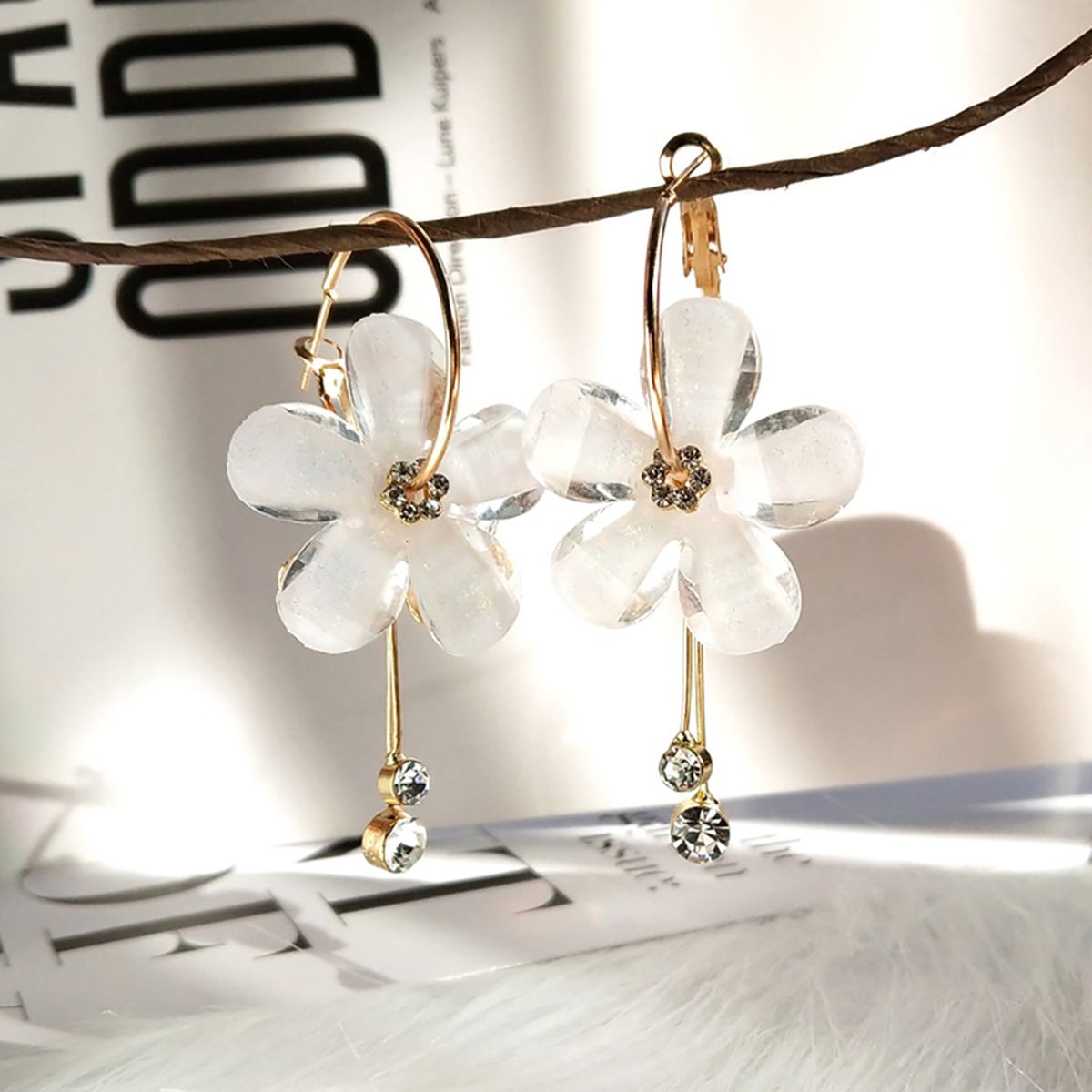 1 Pair Women Petal Flower Shape Rhinestone Inlaid Alloy Dangle Earrings For Wedding Party-Black