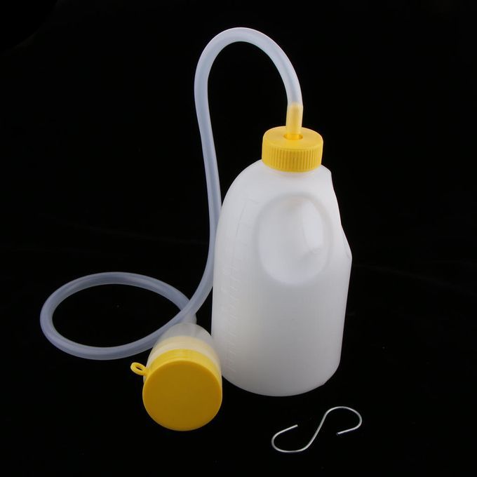 1700ml Reusable Male Bed Pee Urinal Bottle Night Drainage Container