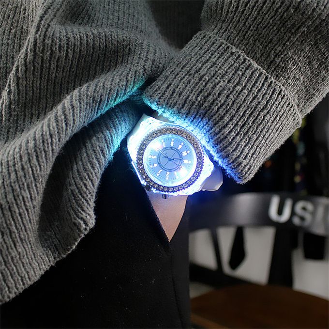 2 Pieces Of Couple Luminous Led Wrist Watch