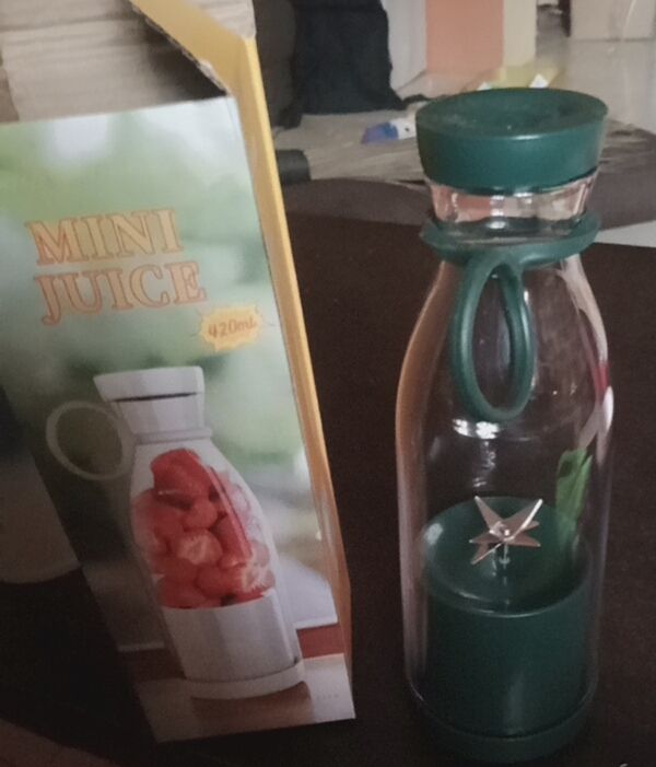 Smoothie Blender And Fruit Juice Maker Jug