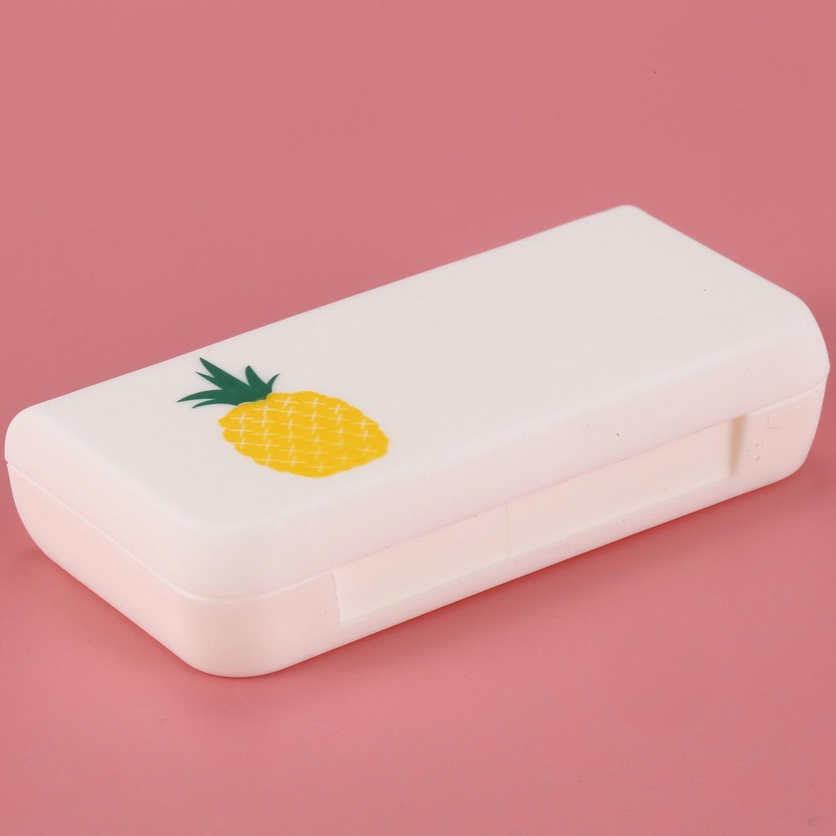 Portable Pill Box Three Compartments Small Pill Bag Mini Pill Box Travel Drug Dispensing Box Pineapple