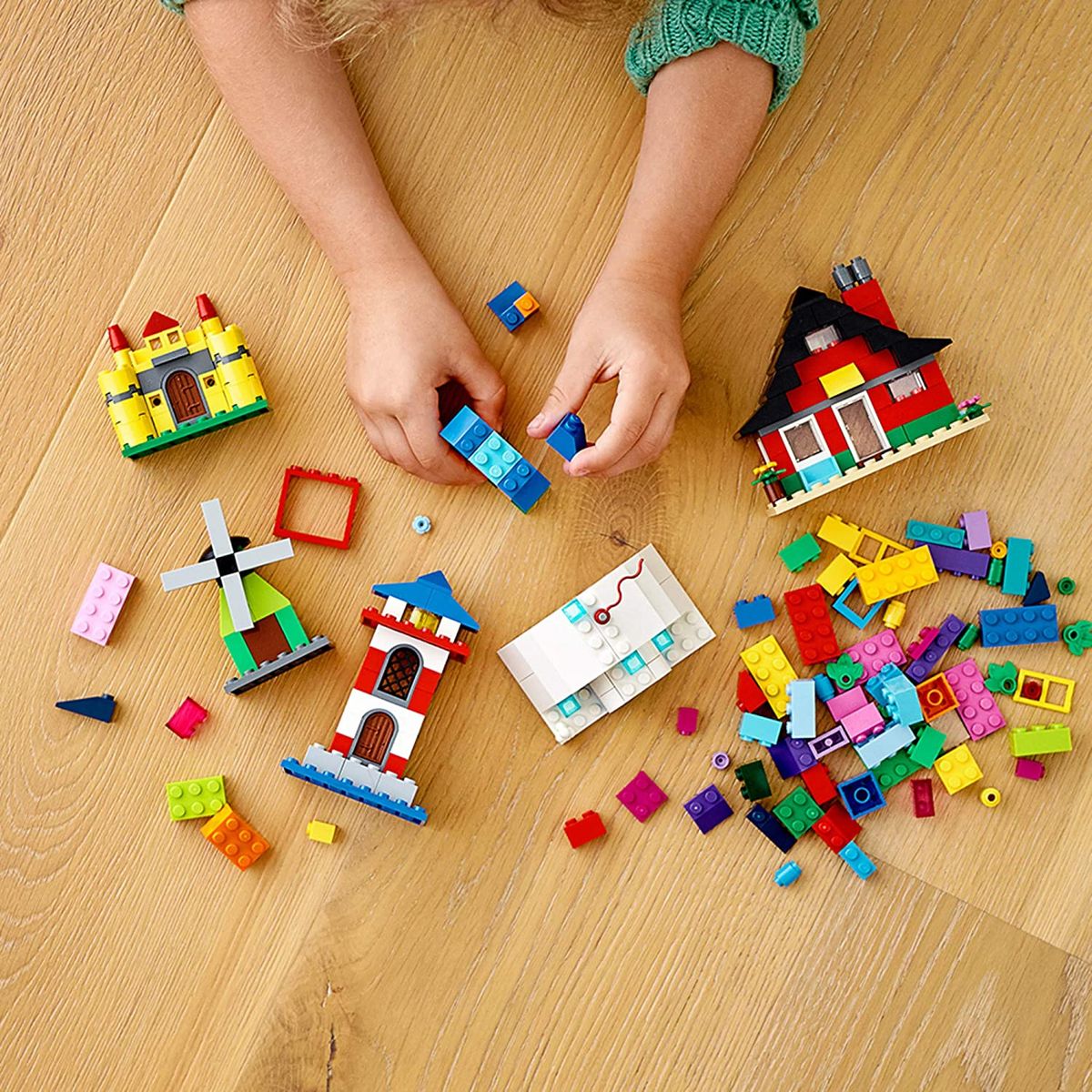Classic Bricks And Houses 11008 Kids Building Set 270 Pieces