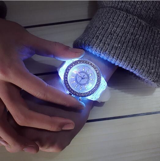 Woman Men\\\'s Watches 7 Color Light WristWatch