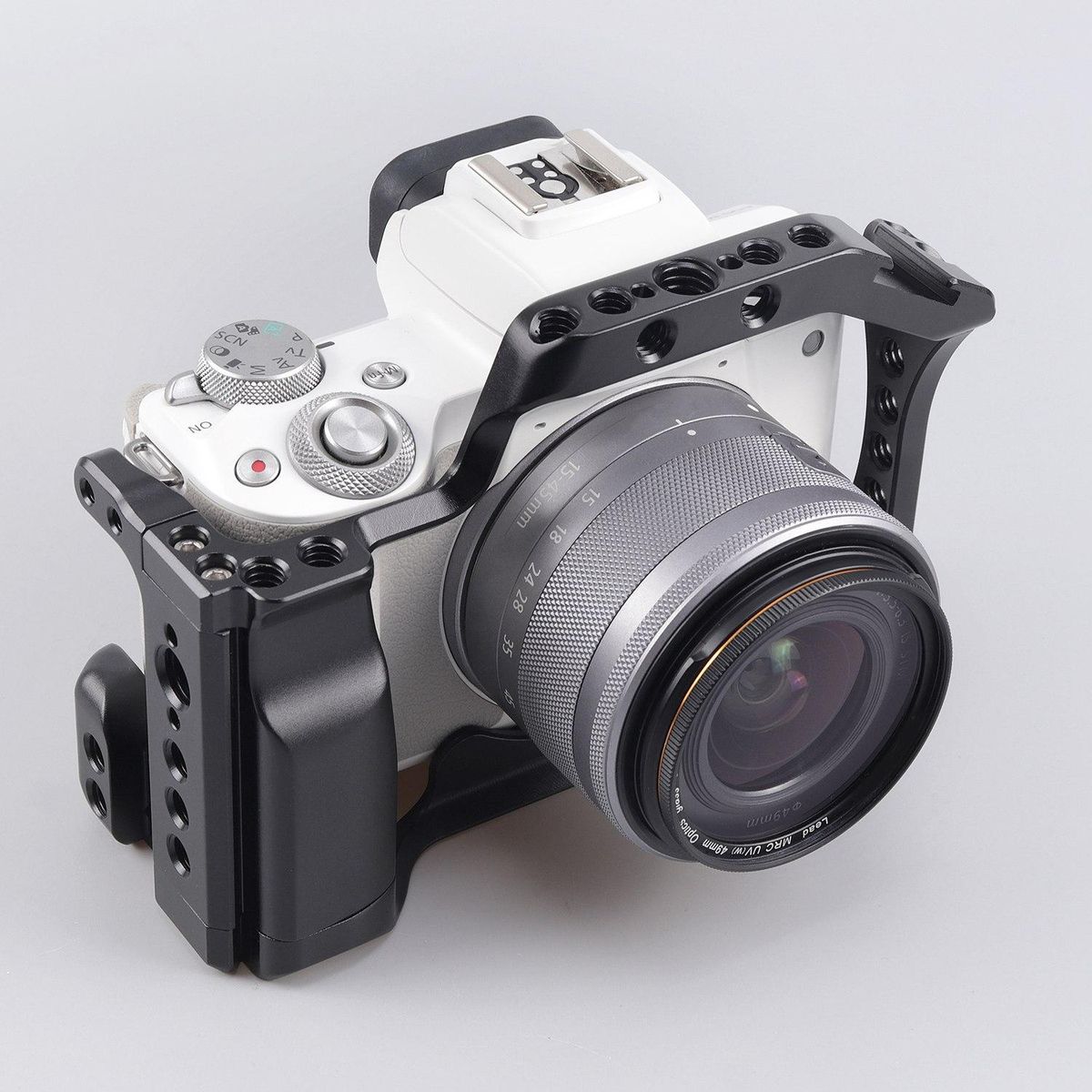 Professional DSLR Camera Cage Protective Case for Canon M50