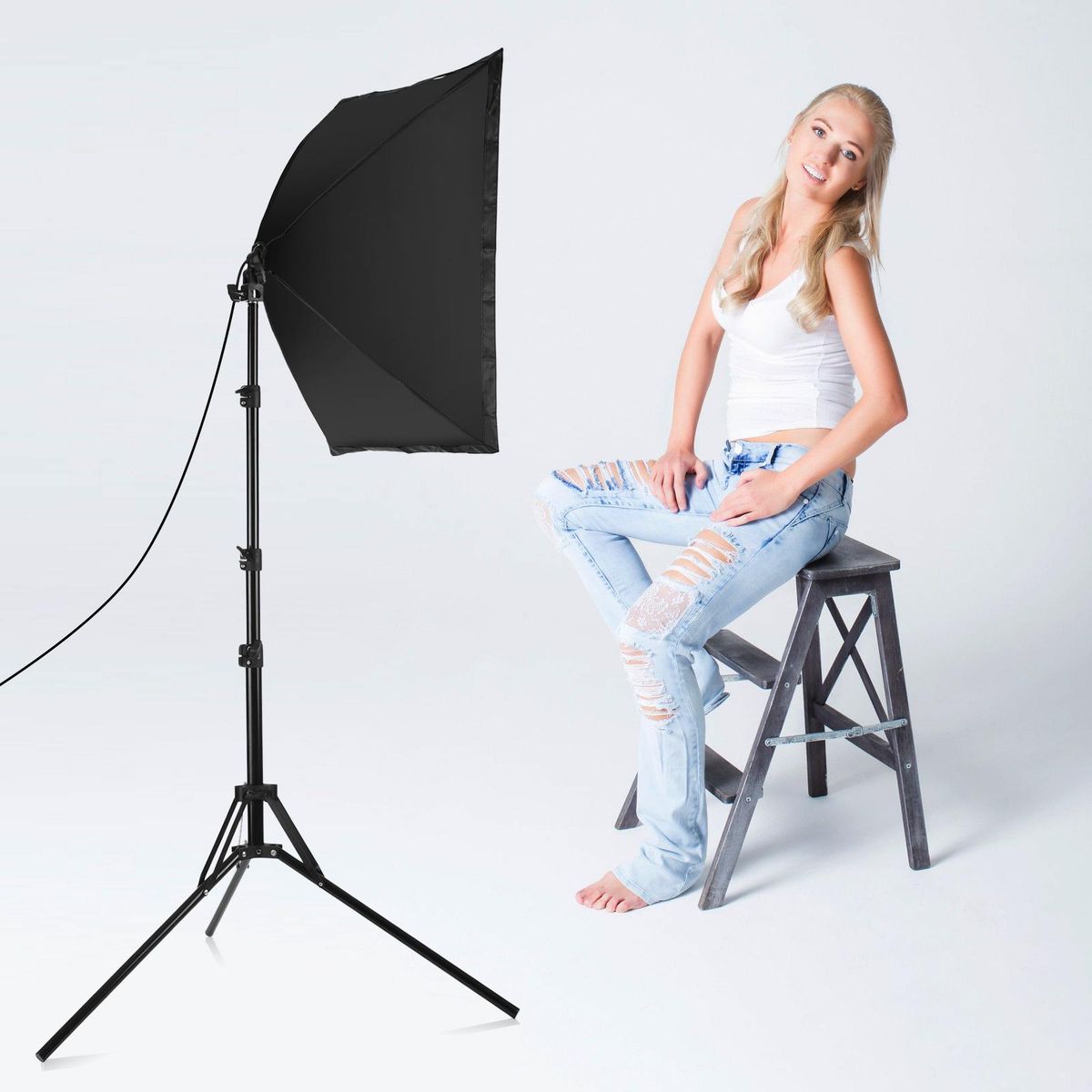 Andoer Professional Studio Photography Softbox Lighting Kit 1 28 x 20inch Softbox + 1 23W Light Bulb + 1 2m Light Stand + 1 Carrying Bag for Studio Portrait Product Video Photography