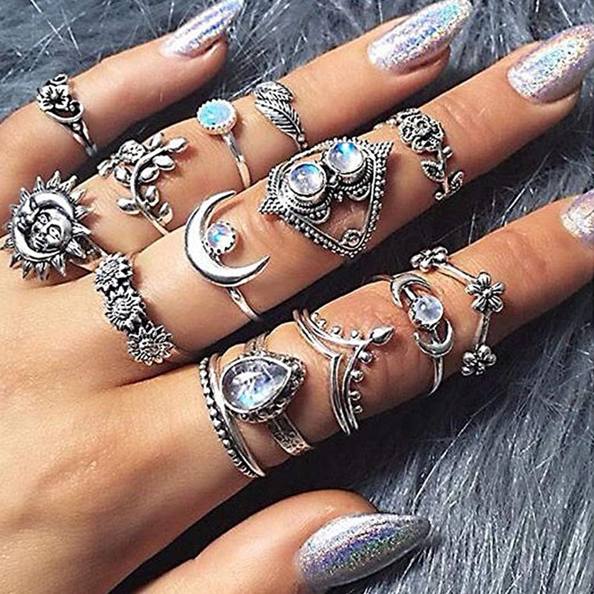 62Pcs Silver Alloy Retro Ethnic Rings Set Diamond Embedded Carved Pattern DIY Self-combination Joint Finger Rings