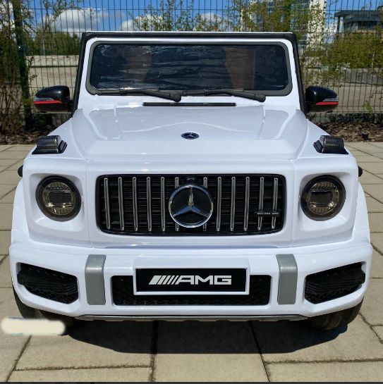 WHITE G63 AMG GWAGON