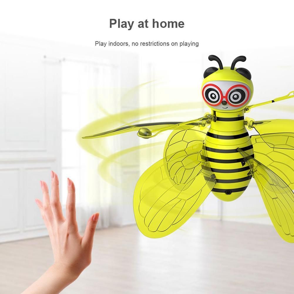 Induction Mini Bee Flying Machine Electronic Remote Gift