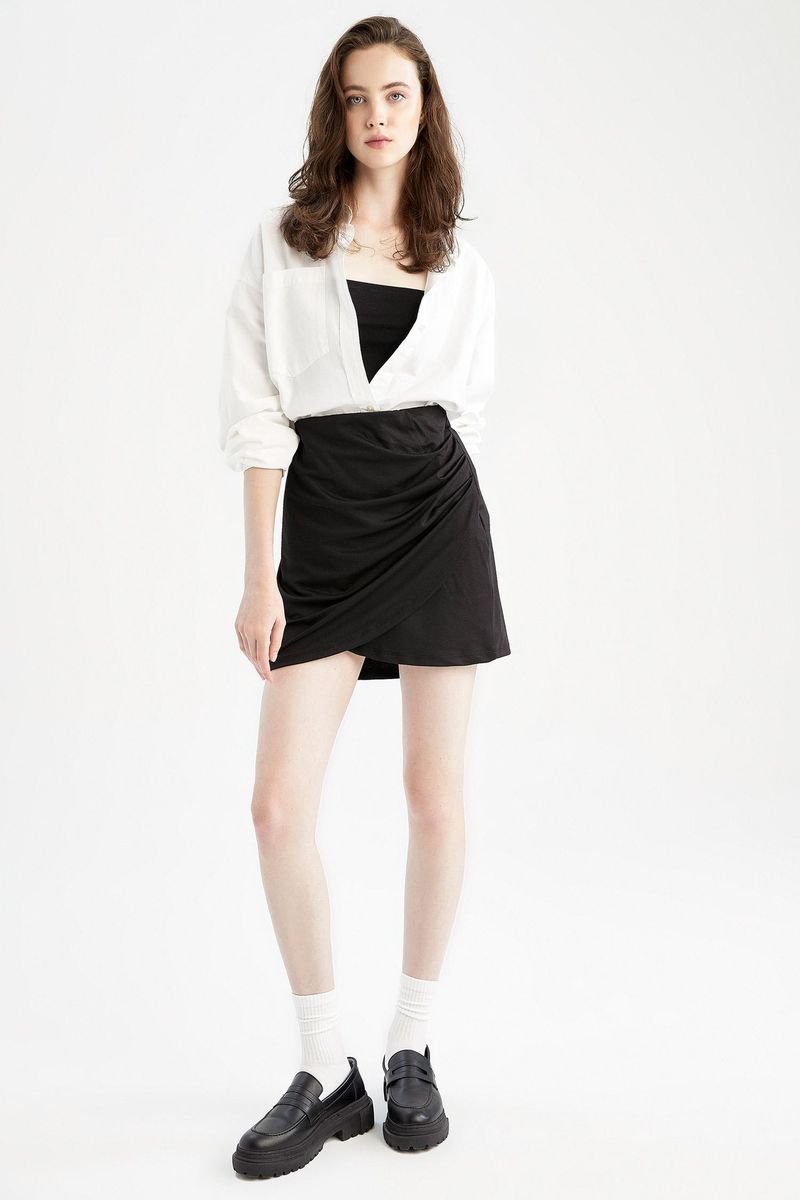 Women - Slim Fit Knitted Skirt-Black