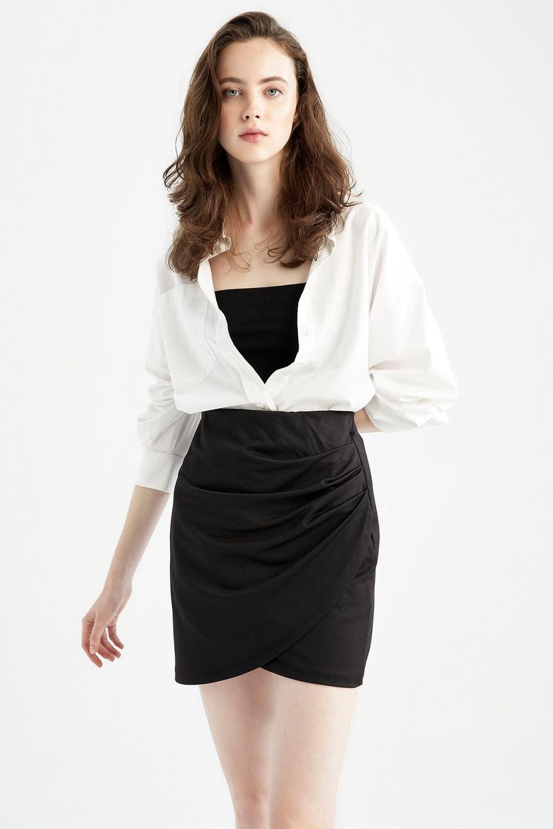 Women - Slim Fit Knitted Skirt-Black