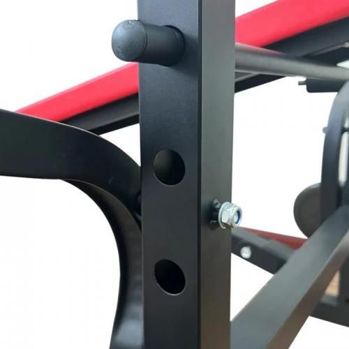 BENCH PRESS WITH 30KG BARBELL.