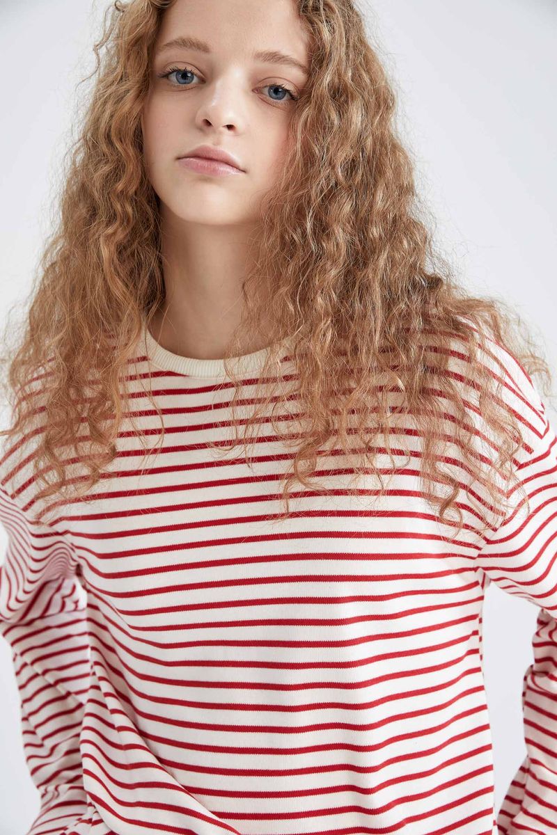 Woman Young Regular Fit Crew Neck Knitted Long Sleeve T-Shirt - Red