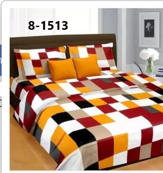 Bright Duvet Set With 4 Pillows