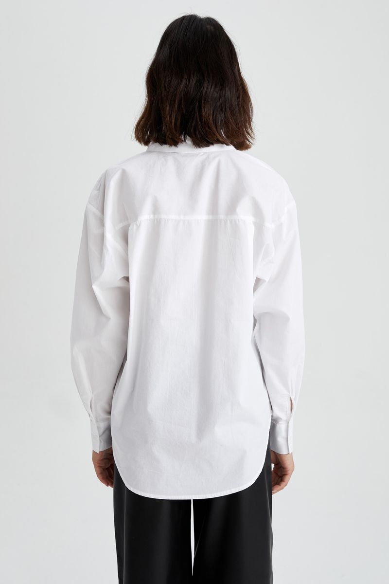 Woman Young Oversize Fit Woven Long Sleeve Shirt - White