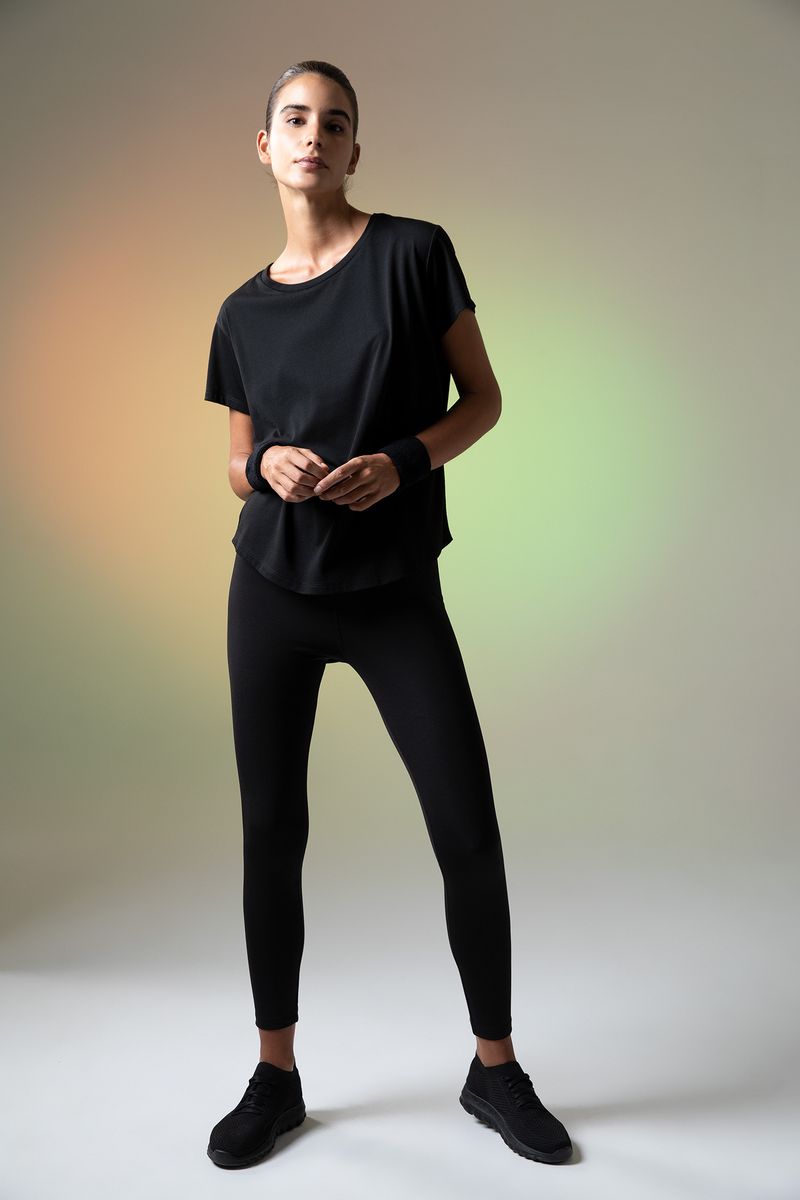 Woman Comfort Fit Knitted T-Shirt-Black