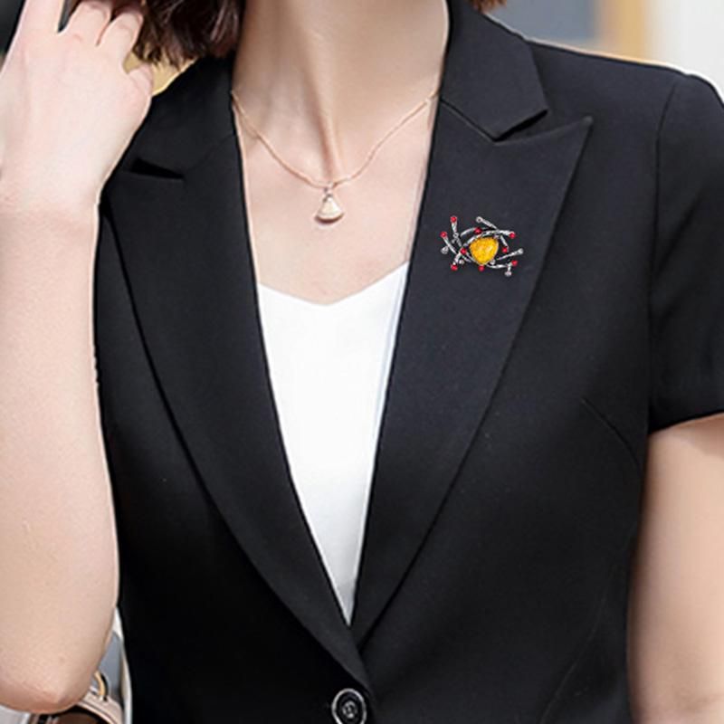 Brooch Retro Crystal Love Alloy Simple Sweater with