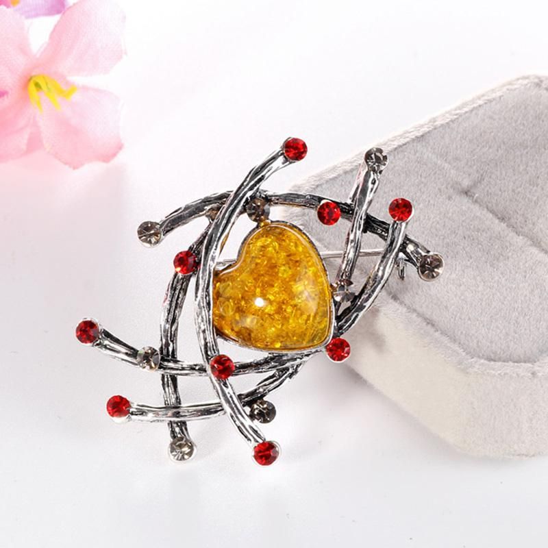 Brooch Retro Crystal Love Alloy Simple Sweater with
