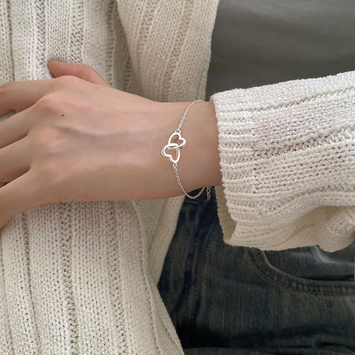Simple Silver Alloy Double Heart Interlocking Bracelet Wrist Ornament for Women Valentine's Day Gift