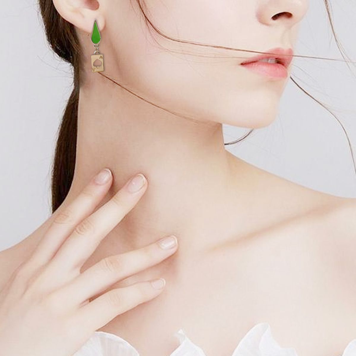 Hunter Anime Cosplay Poker Joker Ear Stud Earring For Hisoka Jewelry Accessories-Golden