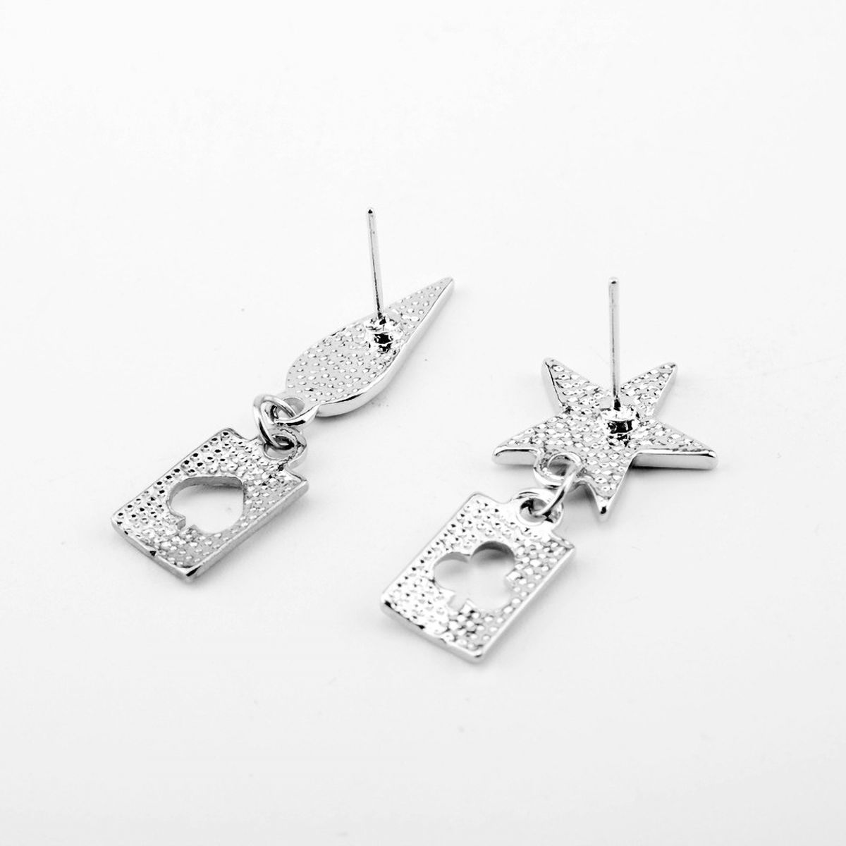 Hunter Anime Cosplay Poker Joker Ear Stud Earring For Hisoka Jewelry Accessories-Golden
