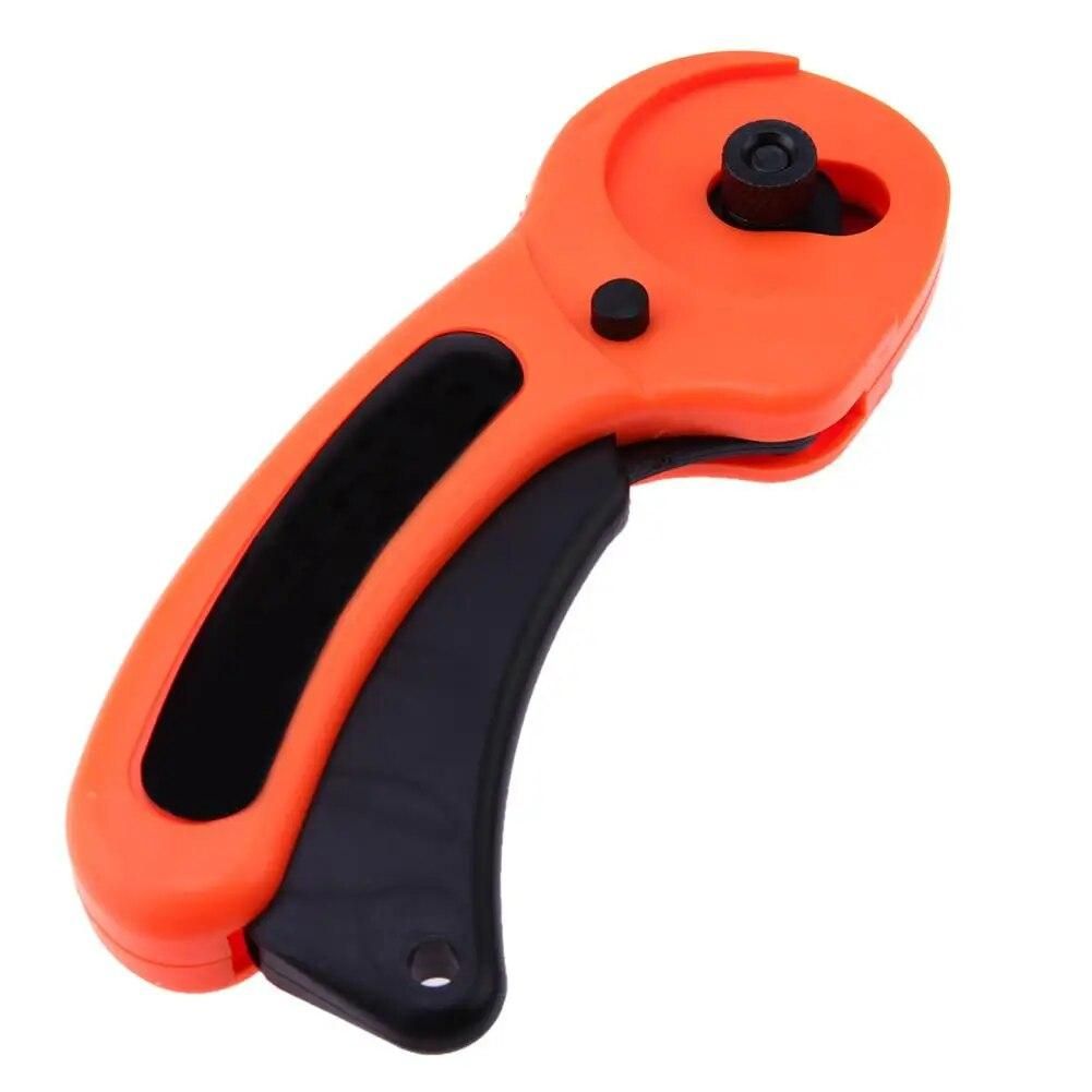 Manual Rotary Cutter Quilting Sewing Paper Cloth Fabric Cutting Craft Tool 45mm Rotary Cutter For Patchwork Sewing Accessories