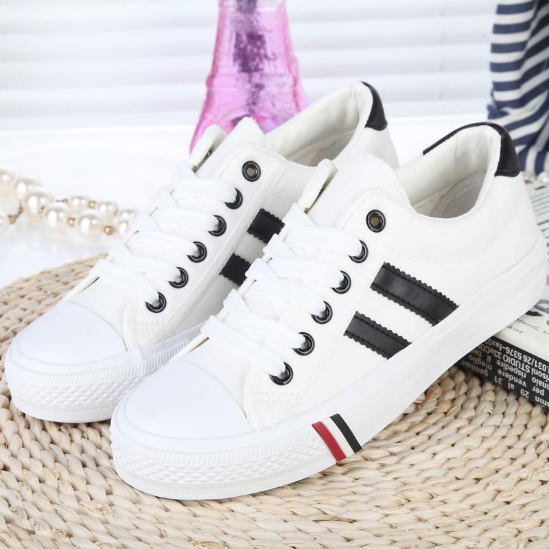 Korean version of fashionable low top couple canvas shoes, Korean version of trendy shallow cut flat