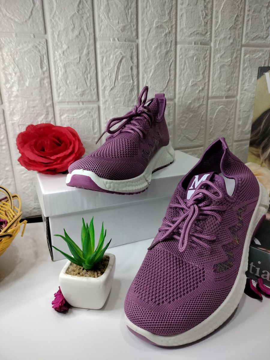 Fashionable Sporty Sneakers For Unisex