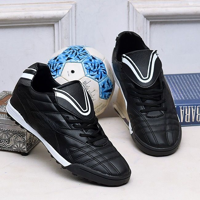 New Arrival TRANING Boots BLACK