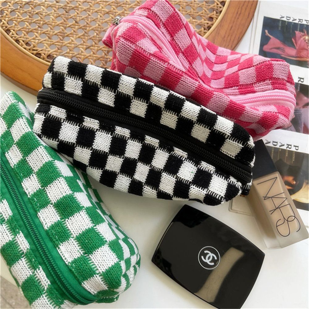 Ins Checkerboard Knitted Cosmetic Bag Cases Organizer Pouch
