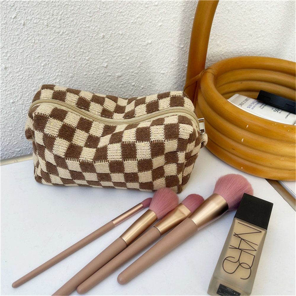 Ins Checkerboard Knitted Cosmetic Bag Cases Organizer Pouch