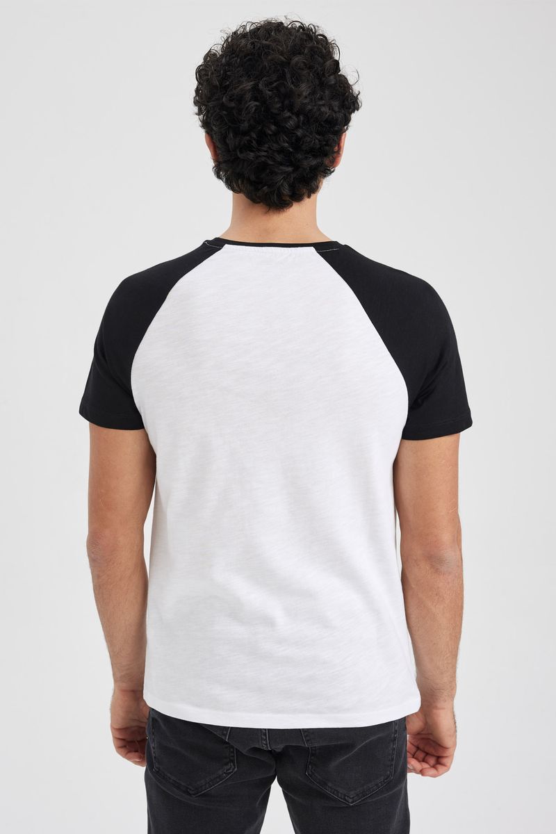 Man Young Slim Fit Short Sleeve Crew Neck Knitted T-Shirt - Black