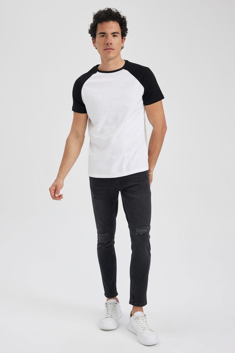 Man Young Slim Fit Short Sleeve Crew Neck Knitted T-Shirt - Black