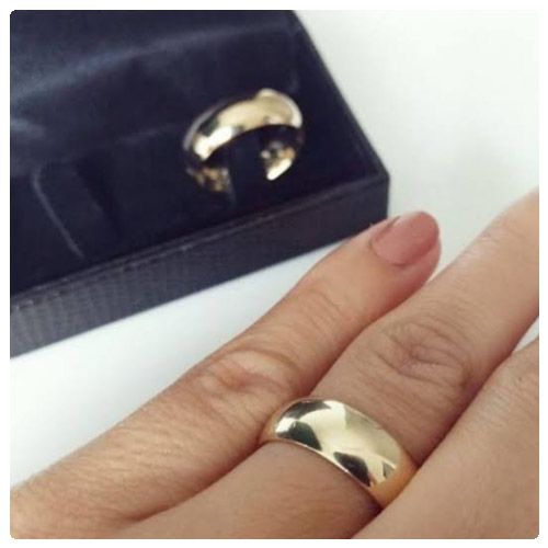 2pc. Couple's 8mm Width Stainless Steel Gold Tone Wedding Ring Band