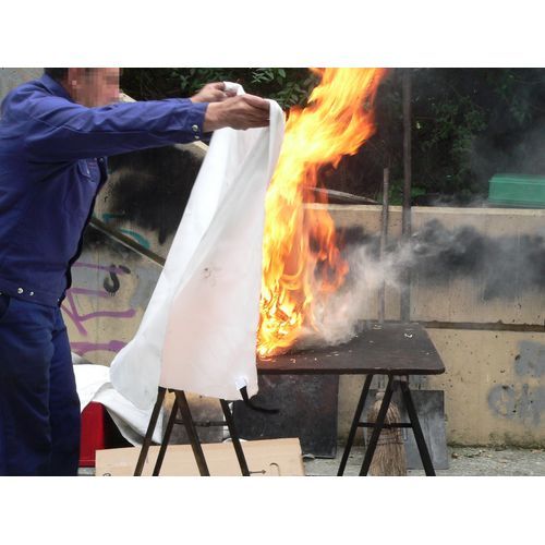 FIRE BLANKET - FIBRE GLASS FABRIC 1M X 1M (3FT X 3FT)