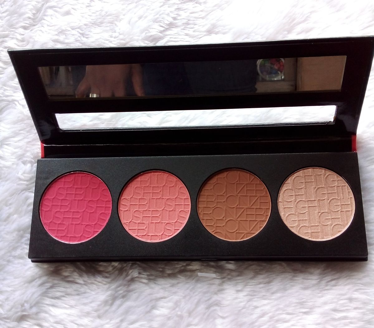 L.A.GIRL GLAM BLUSH COLLECTION
