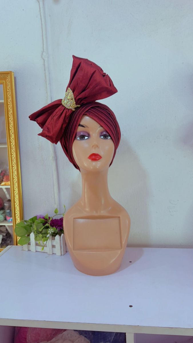 Turban For Regal Occasions In Burgundy
