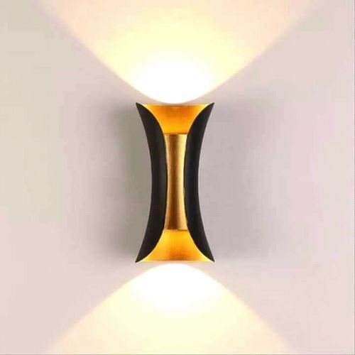 LED WALL BRACKET LIGHT
