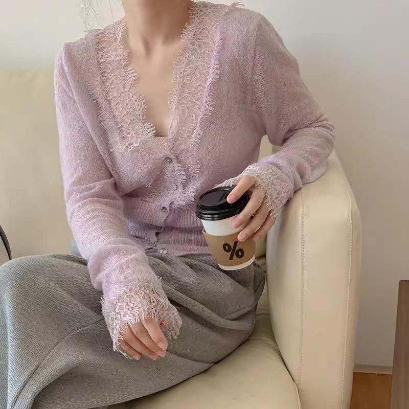 2022 Autumn New Women's Lace Panel Gentle V-neck Slim Fit Cashmere Blended Knitted Cardigan Long