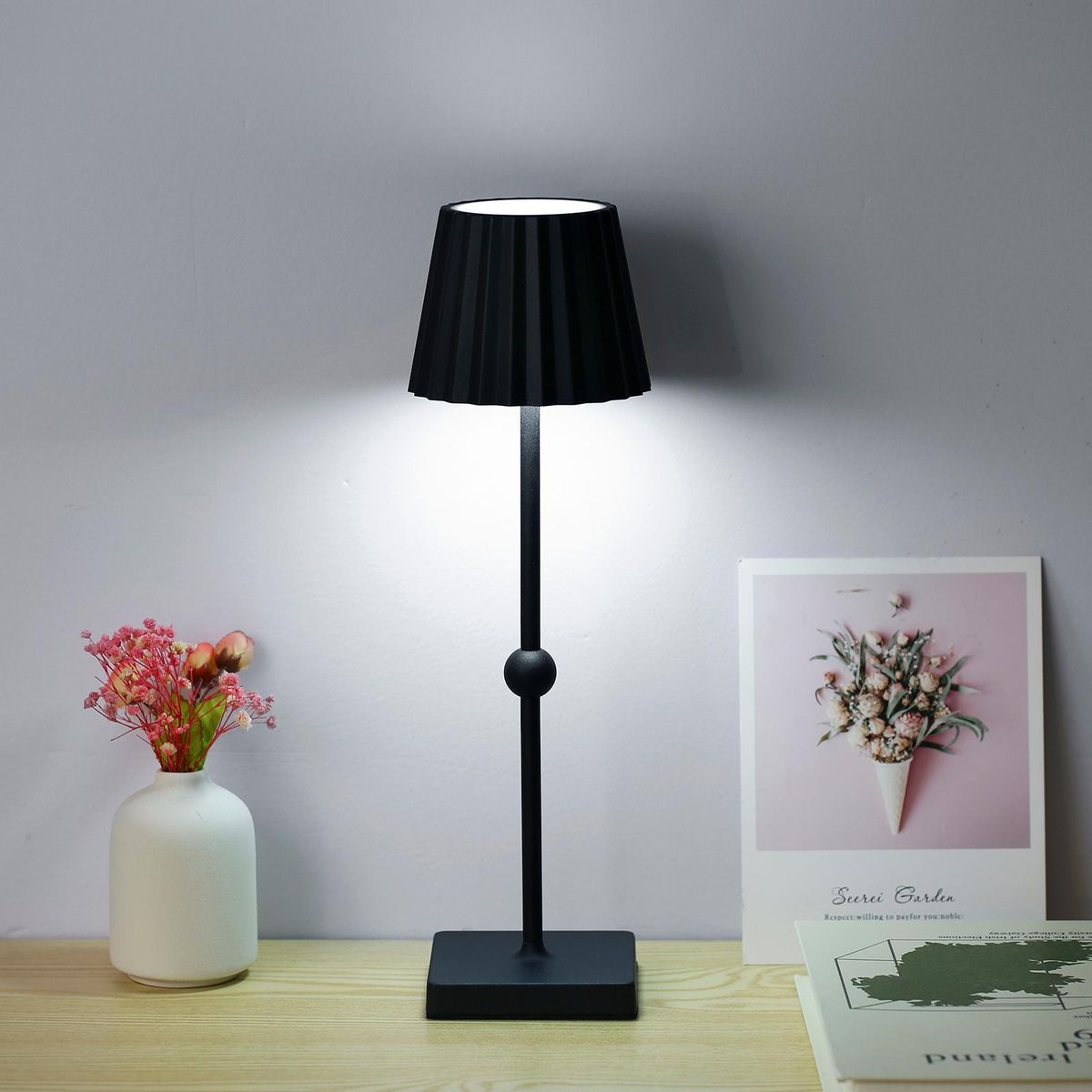 Bedroom Eye Care Rechargeable Desk Lamp Bedside Lamp Touchable Ambient Night Light