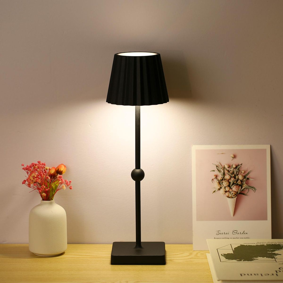Bedroom Eye Care Rechargeable Desk Lamp Bedside Lamp Touchable Ambient Night Light