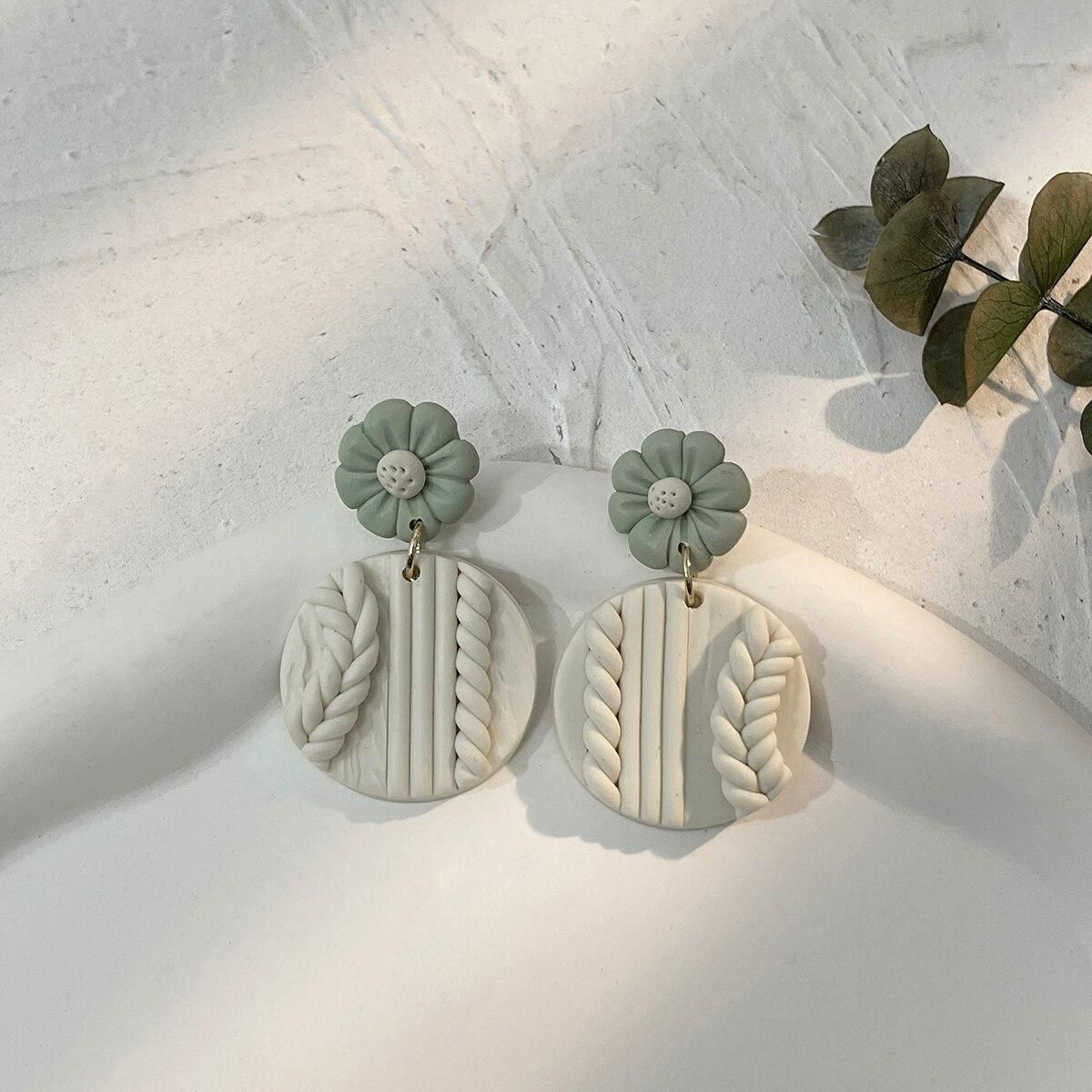 AENSOA Molded Floral Leaf Pattern Green Polymer Clay Earrings for Women Handmade Knitted Geometric Round Drop Earrings Jewelry