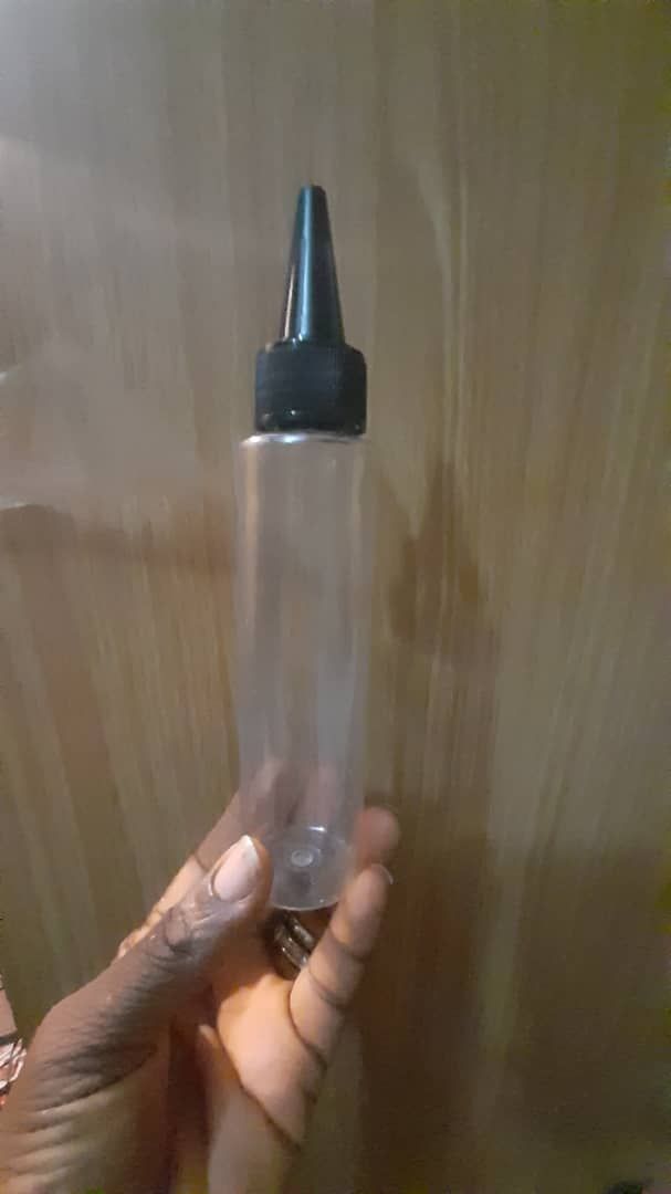 100ml Empty Plastic Cosmetic Bottle With Nozzle Lid